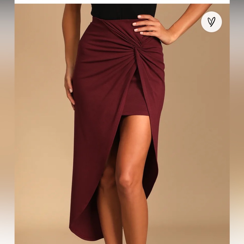 Lulu’s size Xsmall, high-low, deep red skirt.